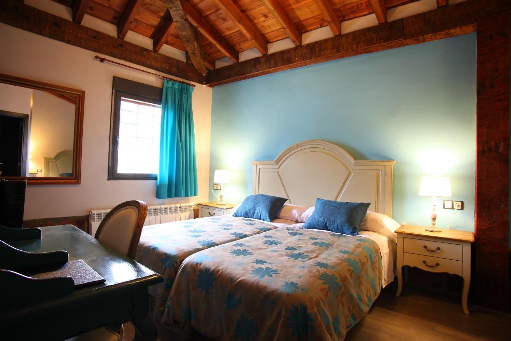 Douris Temple Hotel Soria Bagian luar foto