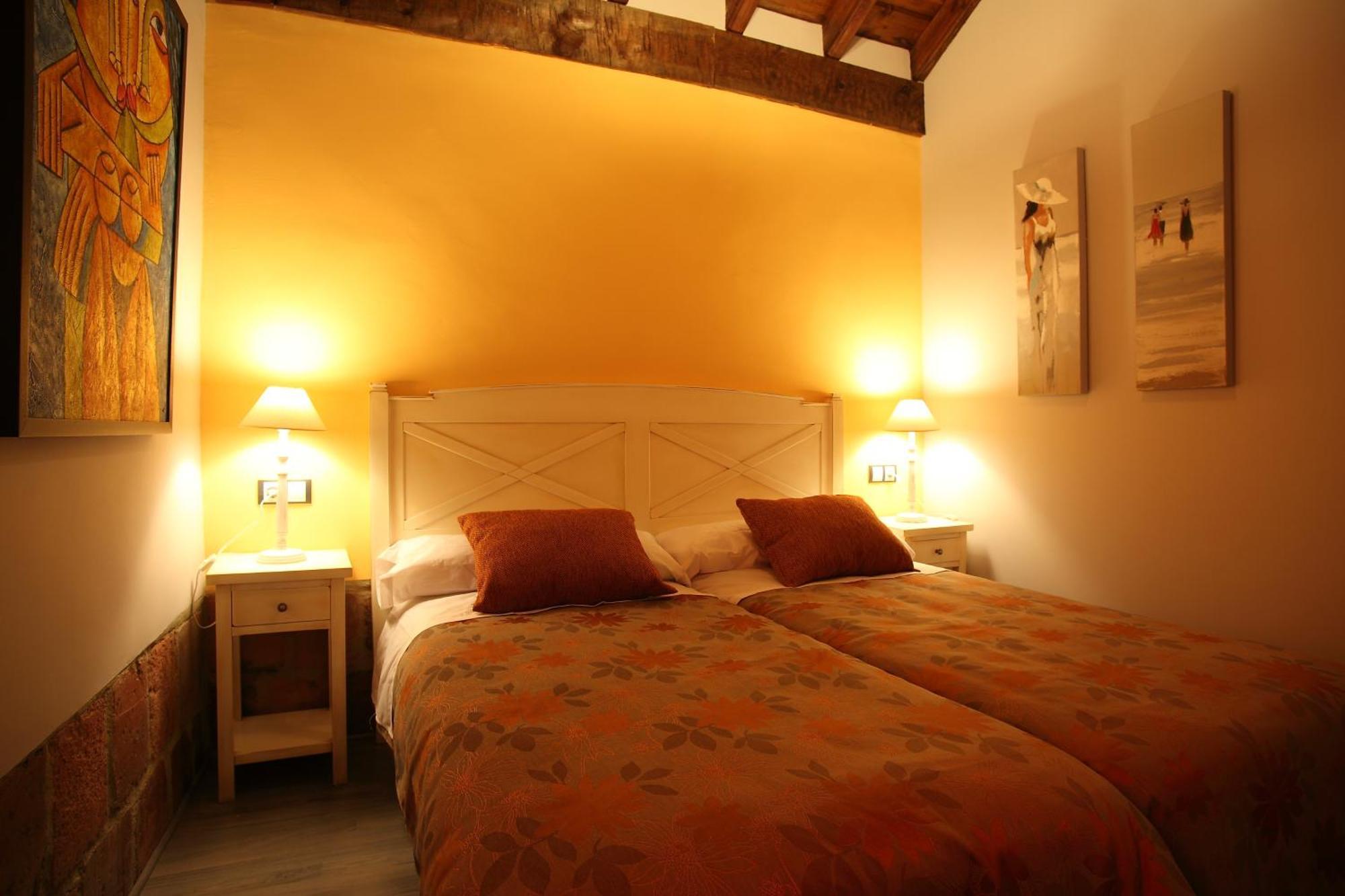 Douris Temple Hotel Soria Bagian luar foto