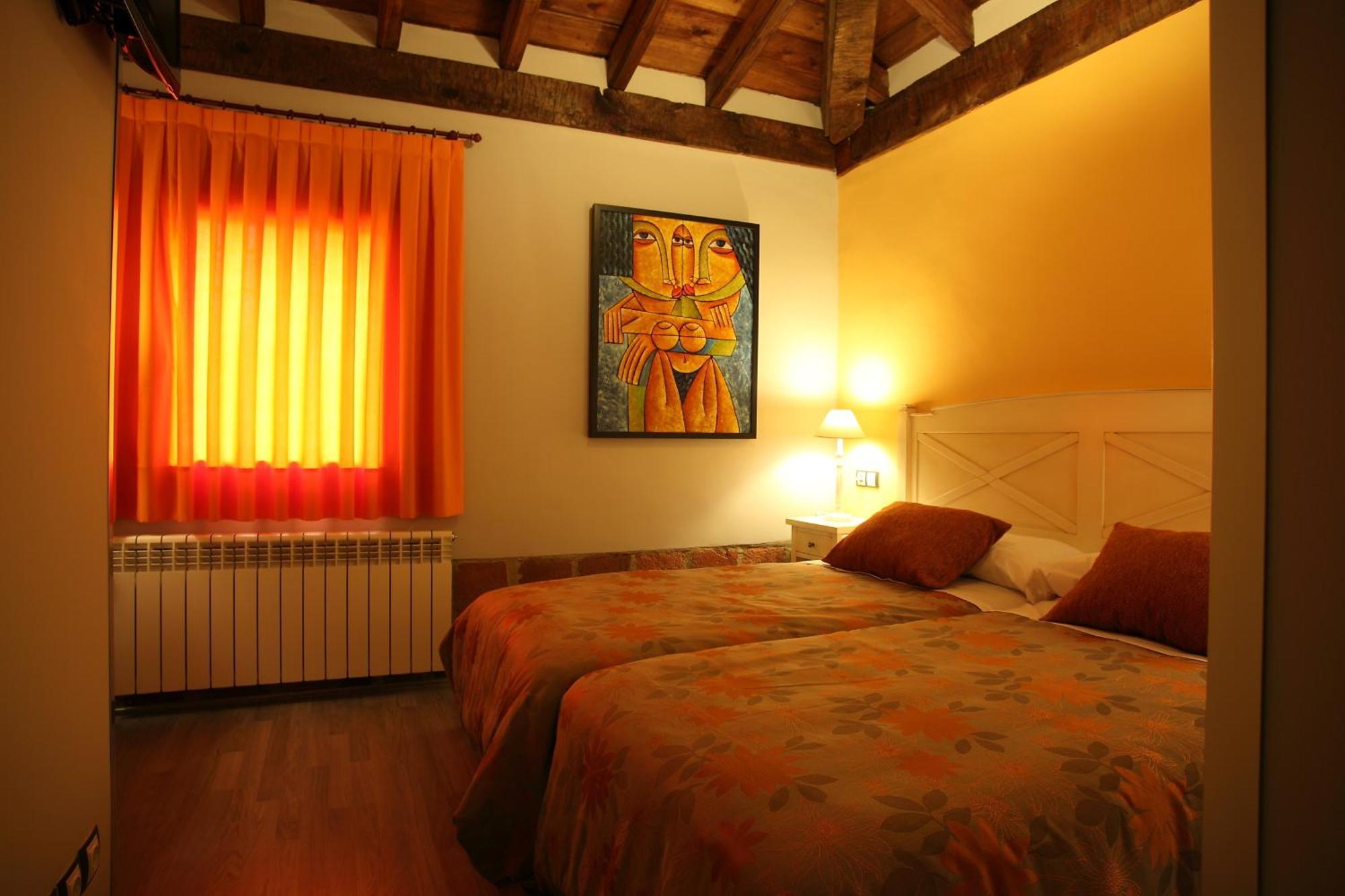 Douris Temple Hotel Soria Bagian luar foto